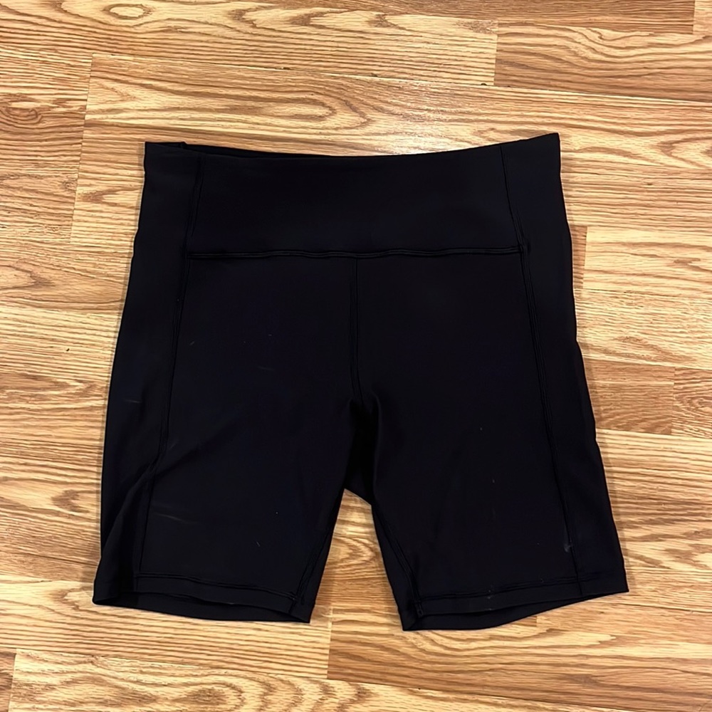 Lululemon ribbed bicycle shorts size 12